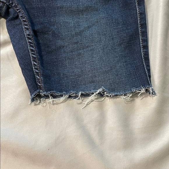 Hollister Like New Men’s Dark Wash Super Skinny Cutoff Denim Shorts Size 31 - Picture 5 of 8